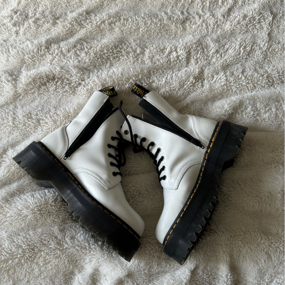 Doc Martin Jadon White Platform M7 L8